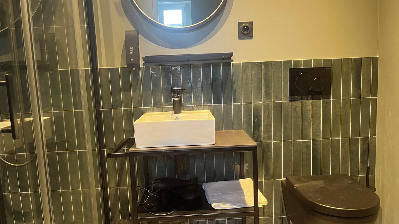 Photo of Bathroom in Villers-Cotterets