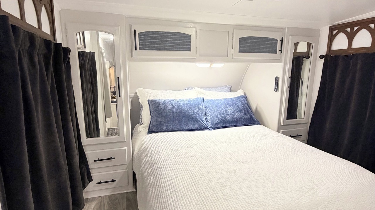 Photo of Bedroom in Springtown