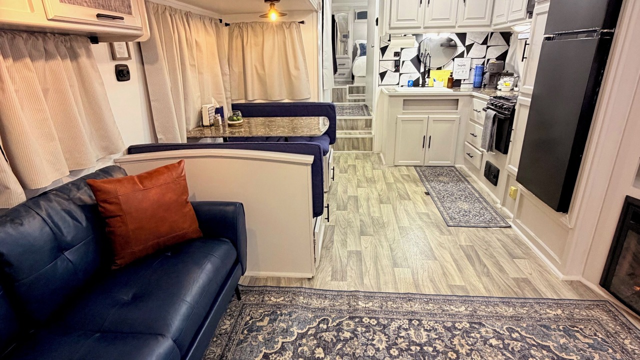 Photo of Livingroom in Springtown