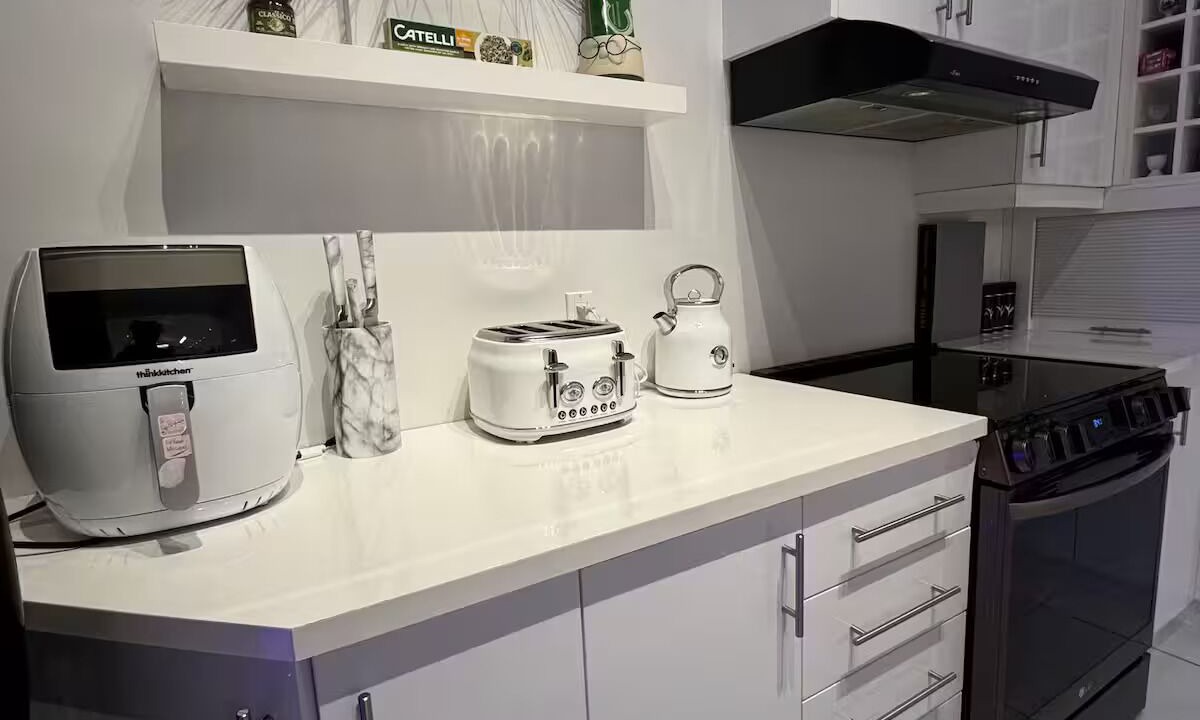 Photo of Kitchen in Prevost