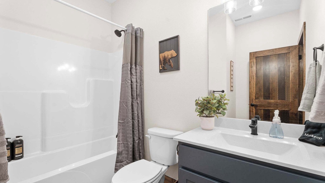 Photo of Bathroom in Branson