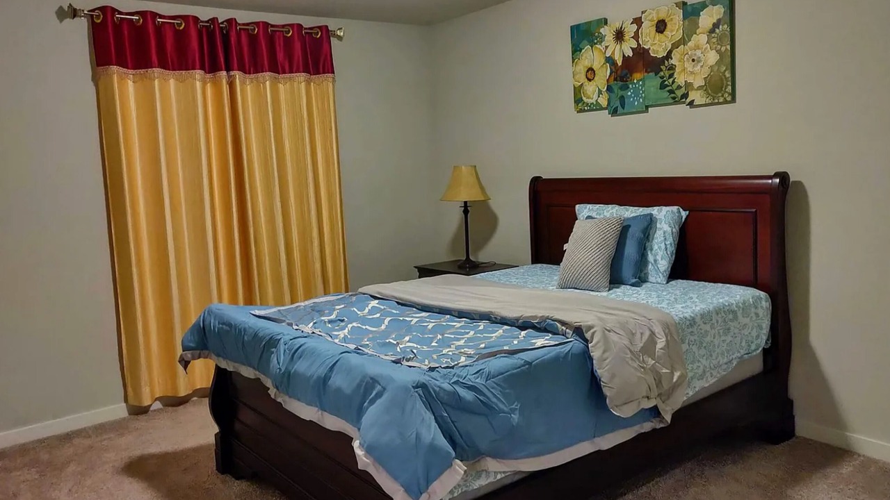 Photo of Bedroom in North Creek