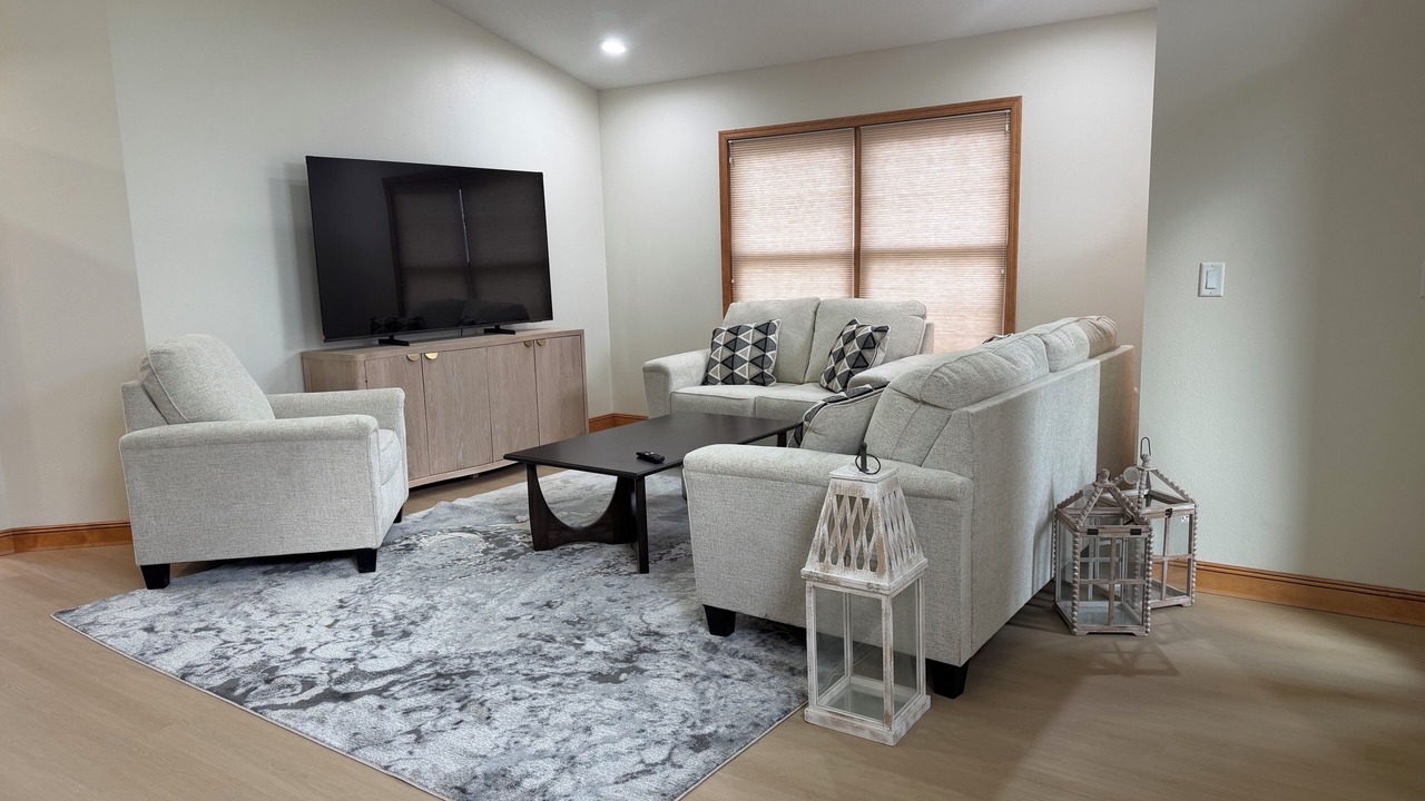 Photo of Livingroom in Cedar Falls