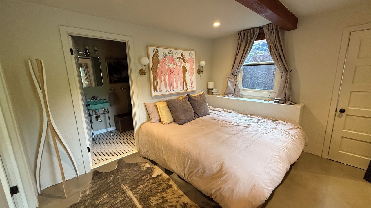 Photo of Bedroom in Hollywood Hills