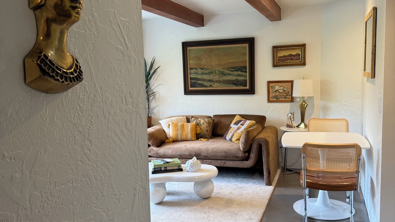 Photo of Livingroom in Hollywood Hills