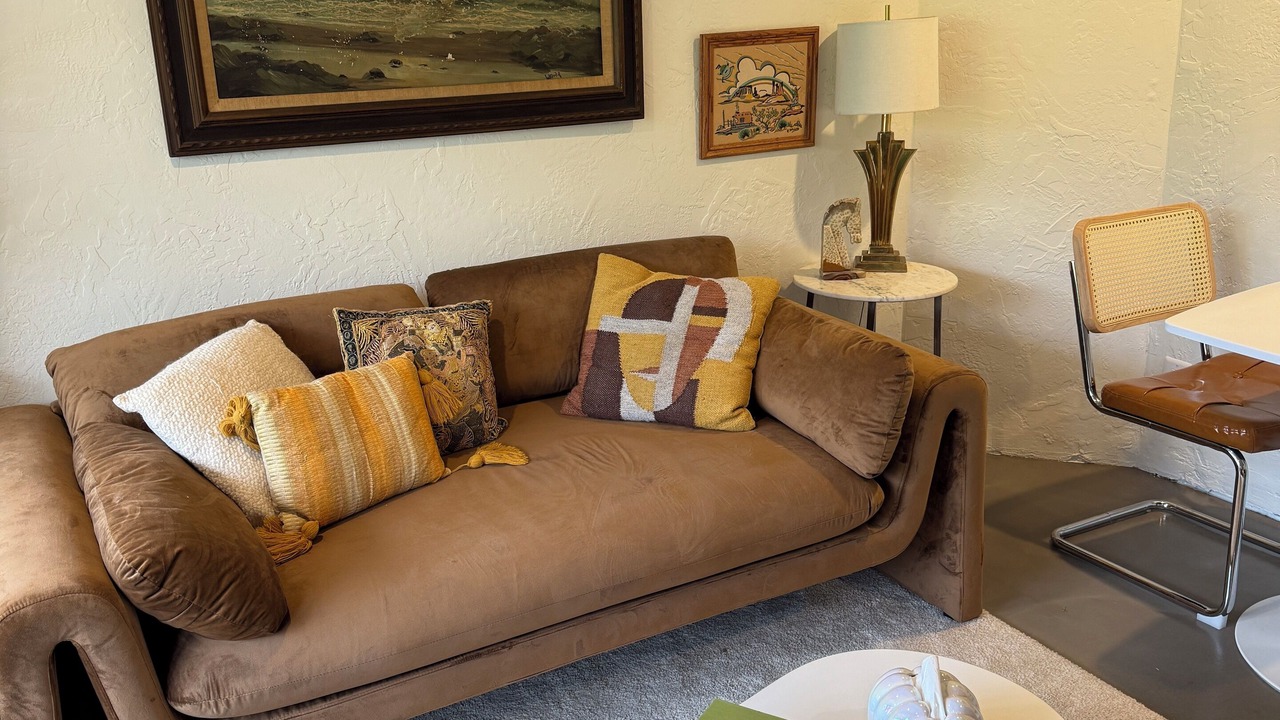 Photo of Livingroom in Hollywood Hills
