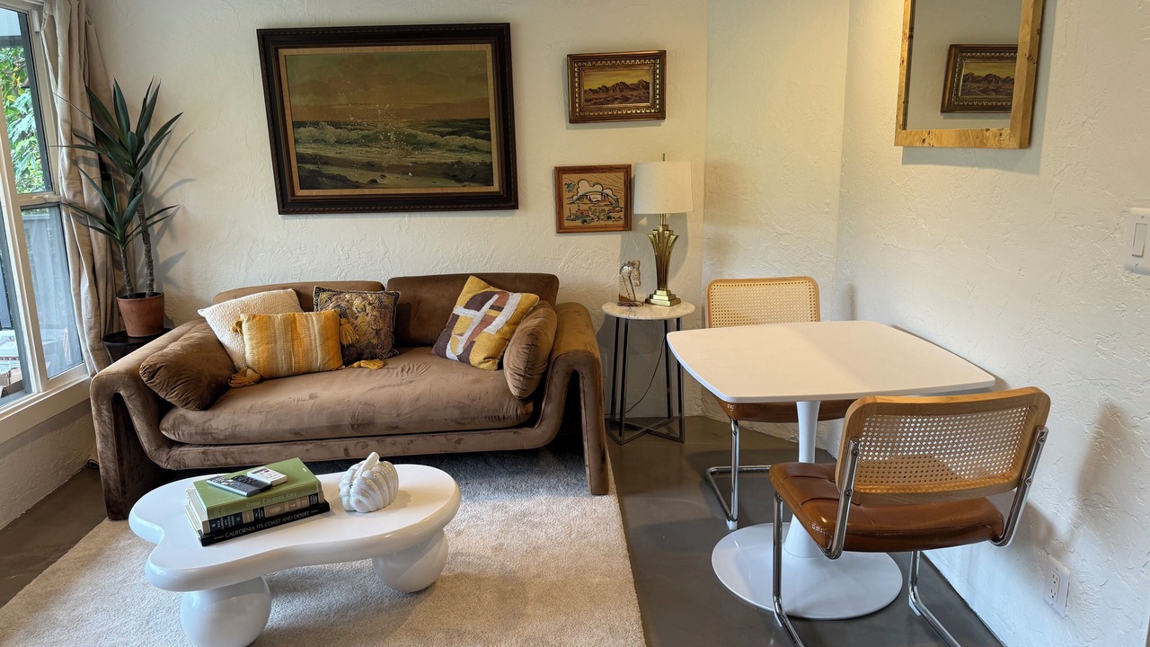 Photo of Livingroom in Hollywood Hills
