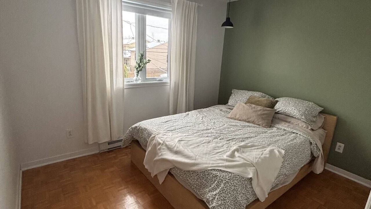 Photo of Bedroom in Saint-Hubert