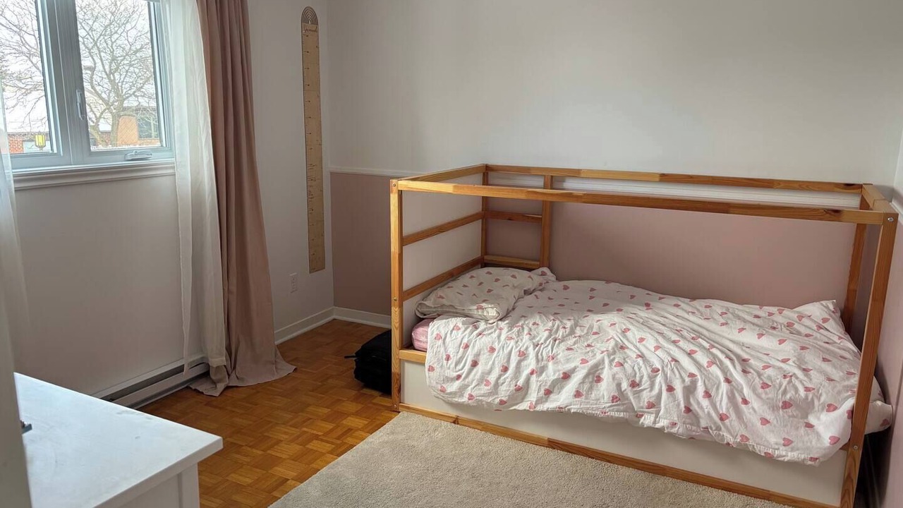 Photo of Bedroom in Saint-Hubert