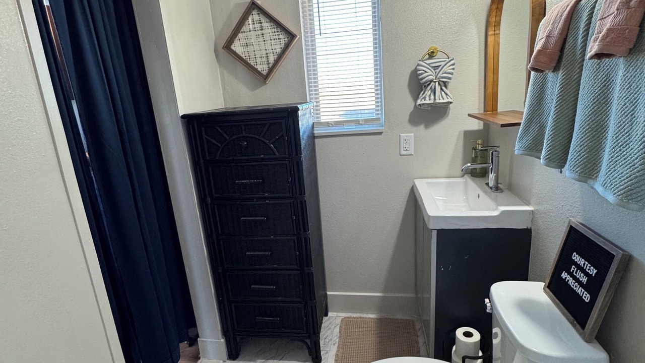 Photo of Bathroom in Colorado City
