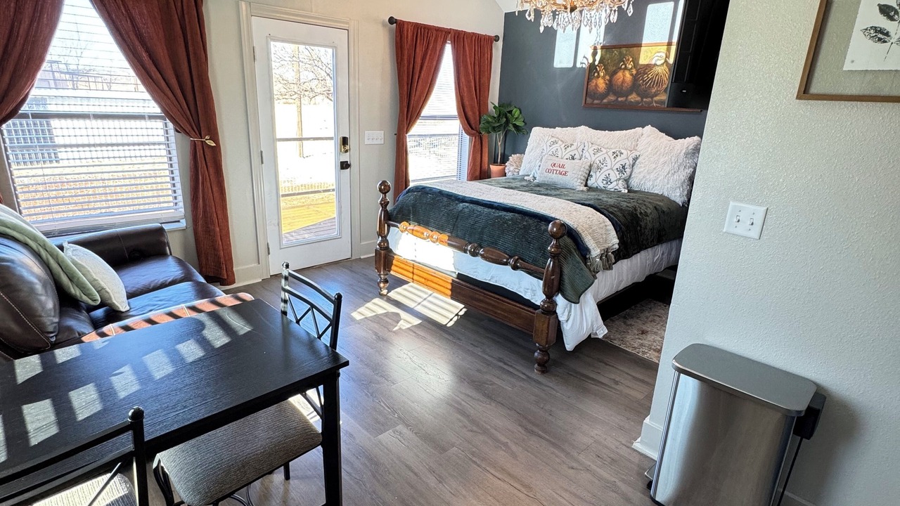 Photo of Bedroom in Colorado City