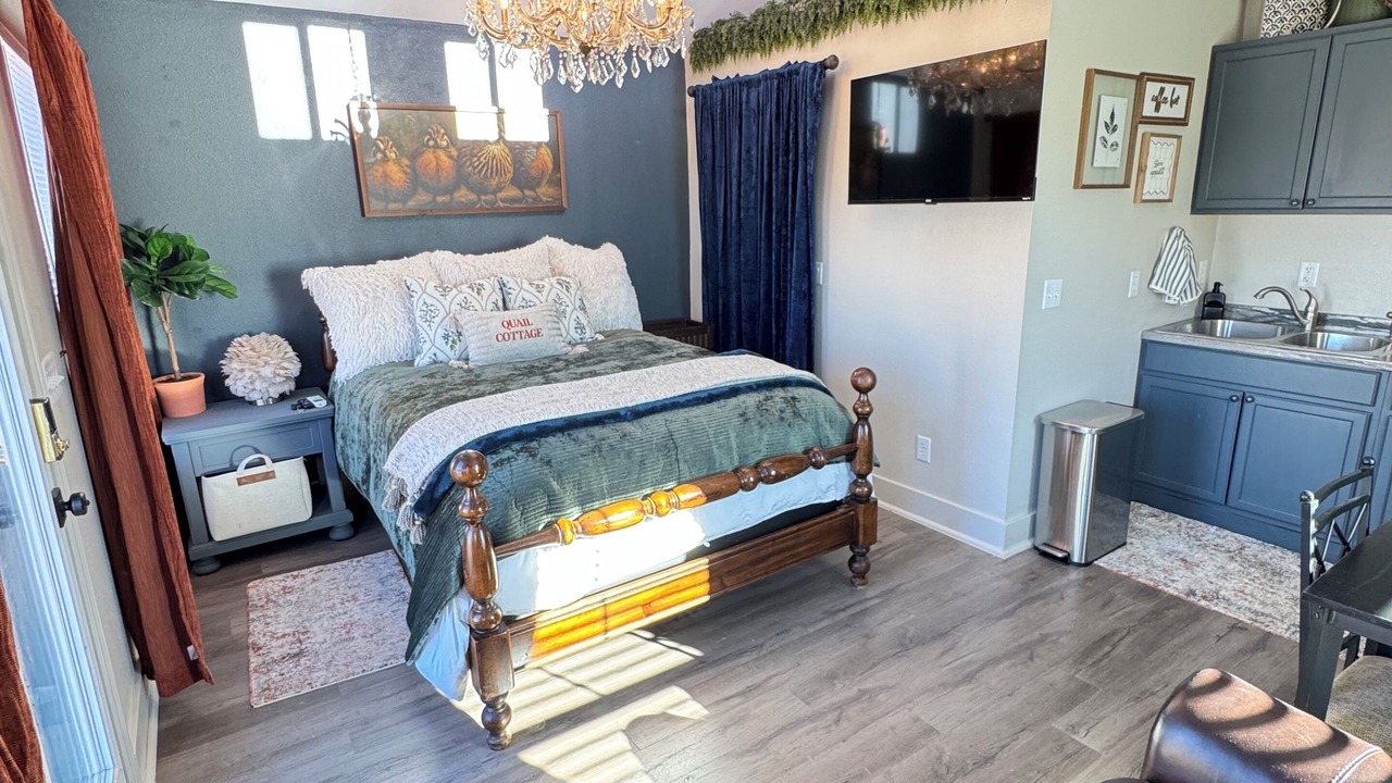 Photo of Bedroom in Colorado City