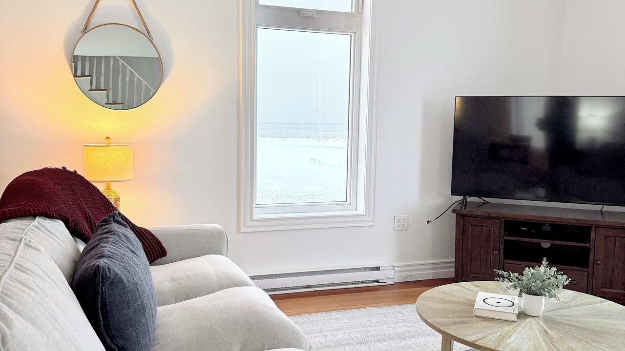 Photo of Livingroom in French River