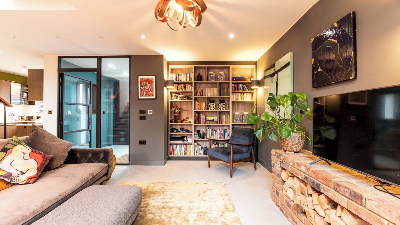 Photo of Livingroom in Surbiton Hill