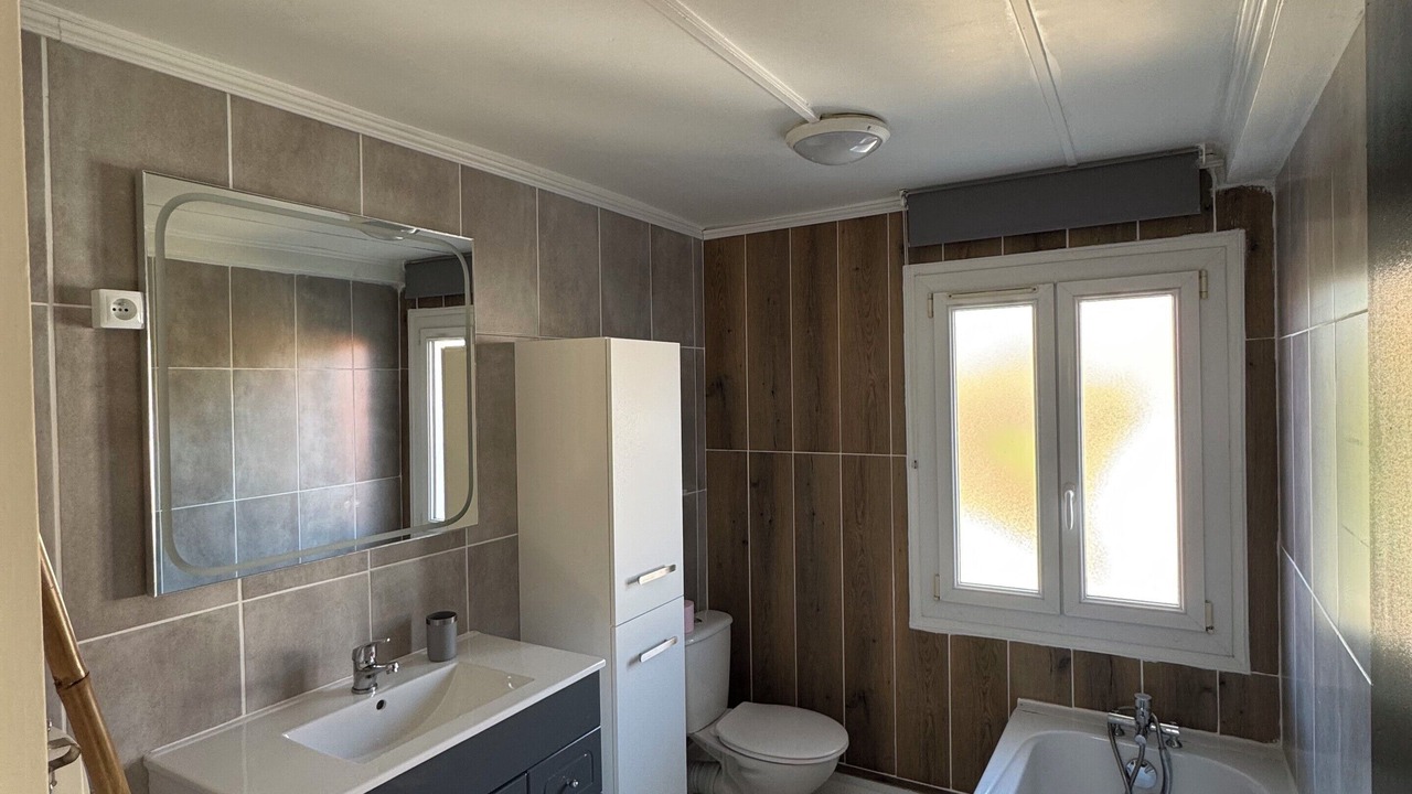 Photo of Bathroom in Saint-Michel-sous-Bois