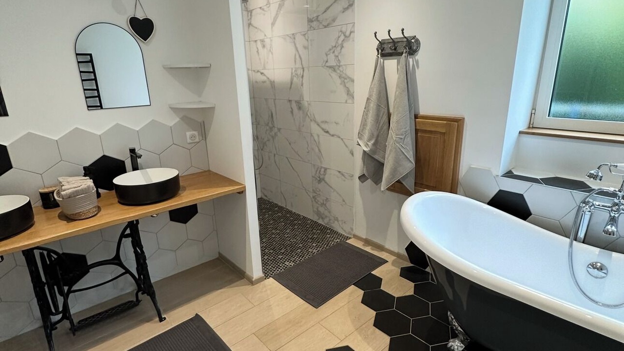 Photo of Bathroom in Bellenot-sous-Pouilly