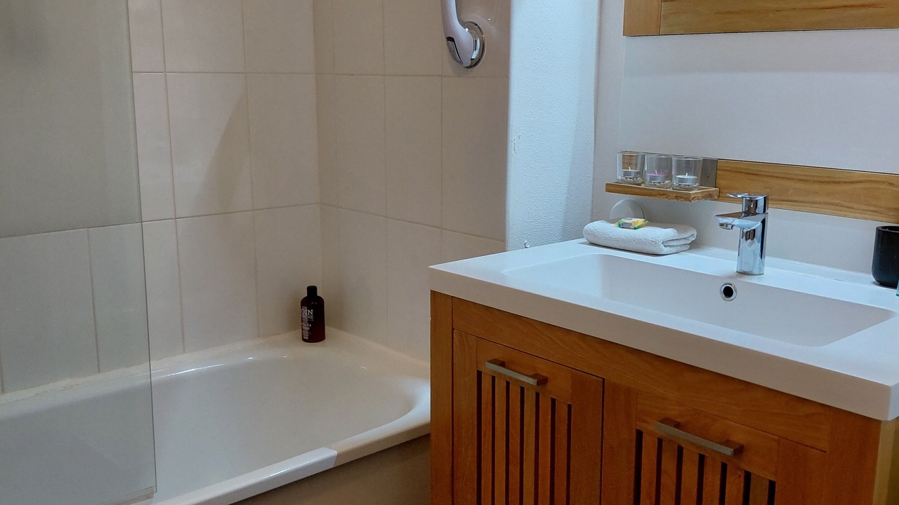 Photo of Bathroom in Abbeville