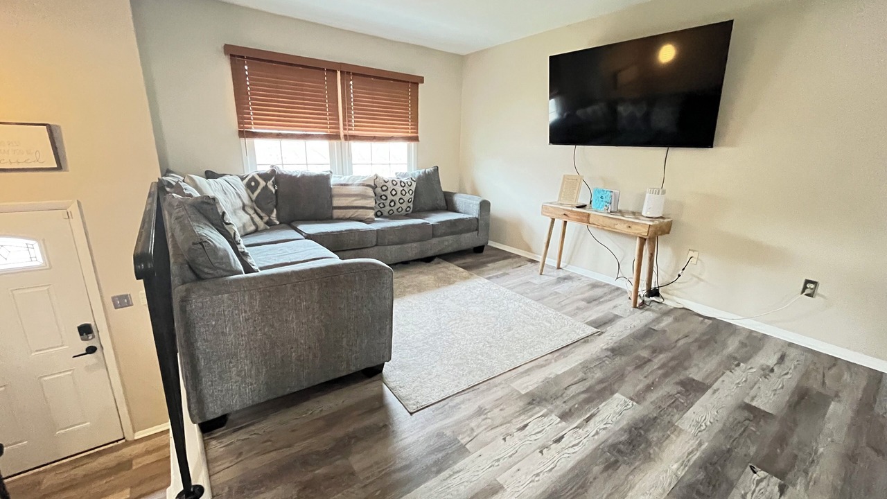 Photo of Livingroom in St. Charles