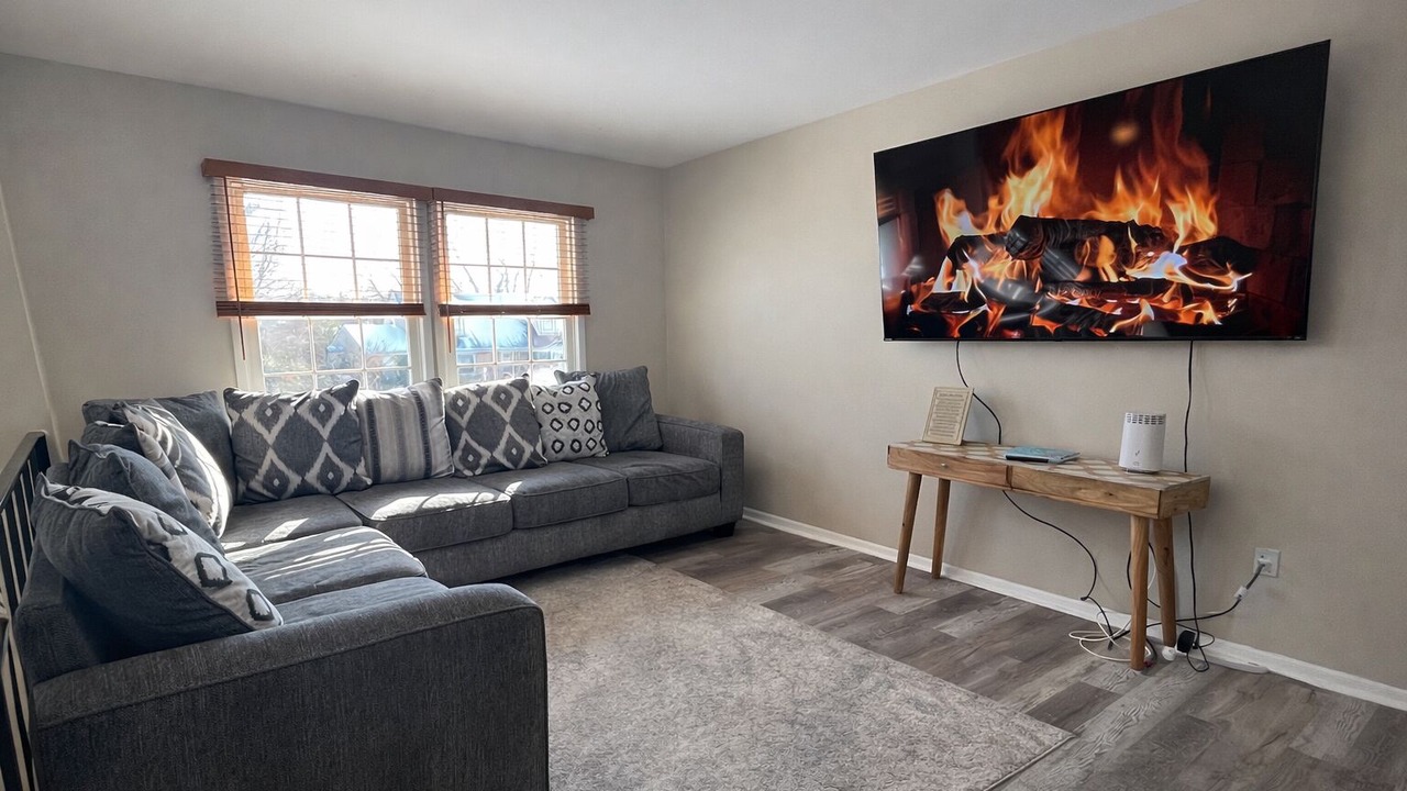 Photo of Livingroom in St. Charles