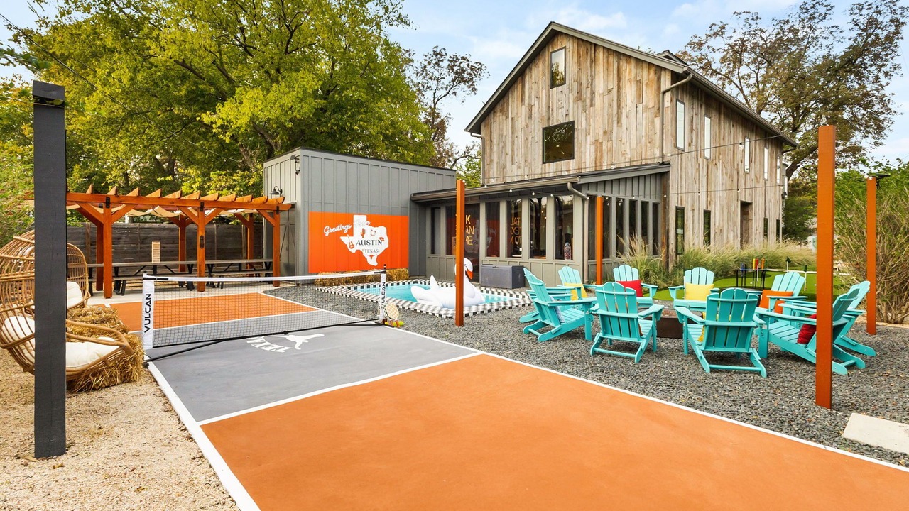 Photo of Outdoor in Govalle