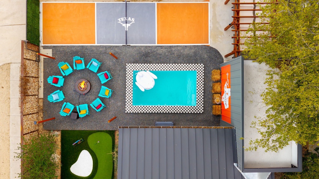 Photo of Outdoor in Govalle