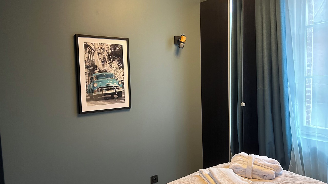 Photo of Bedroom in Villers-Cotterets