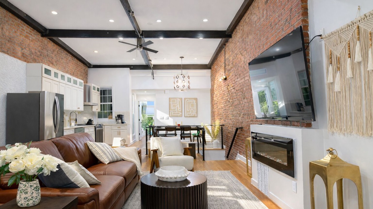 Photo of Bedroom in Columbia Heights