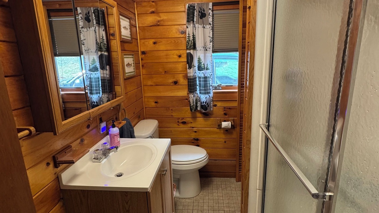 Photo of Bathroom in Indian Lake