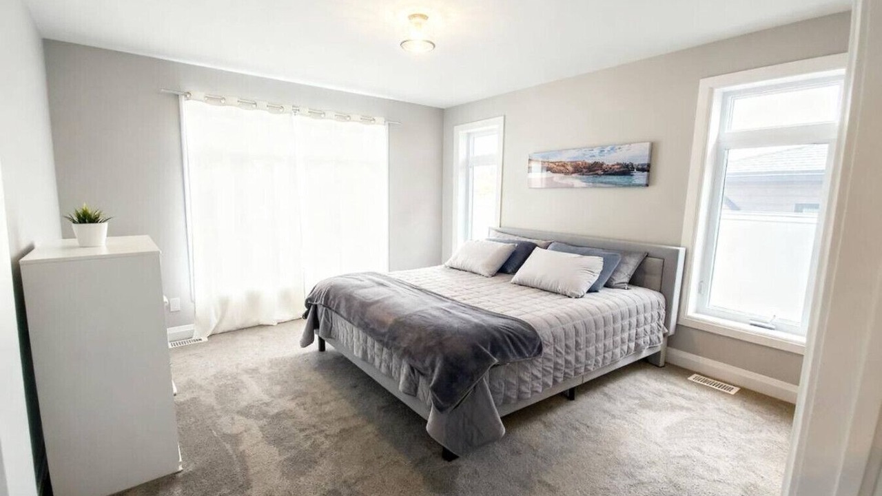 Photo of Bedroom in Colborne