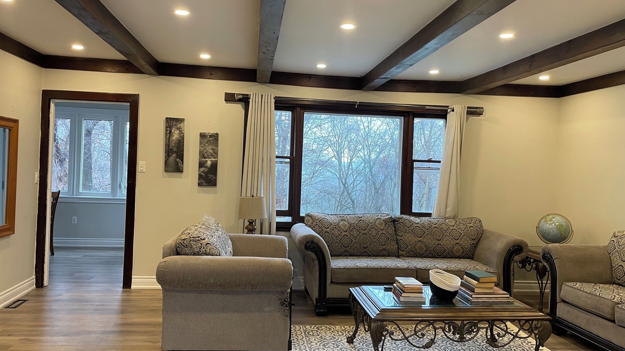 Photo of Livingroom in Hamilton