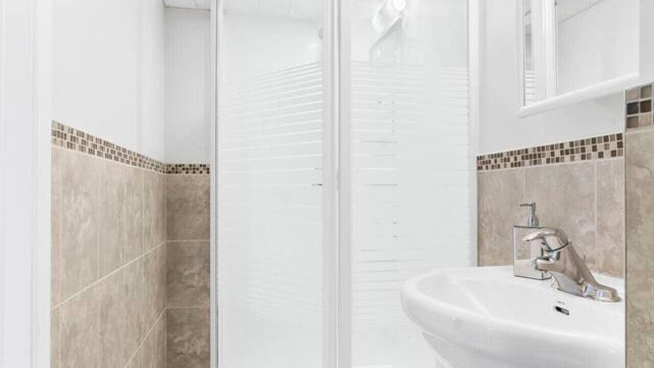 Photo of Bathroom in Erin Mills
