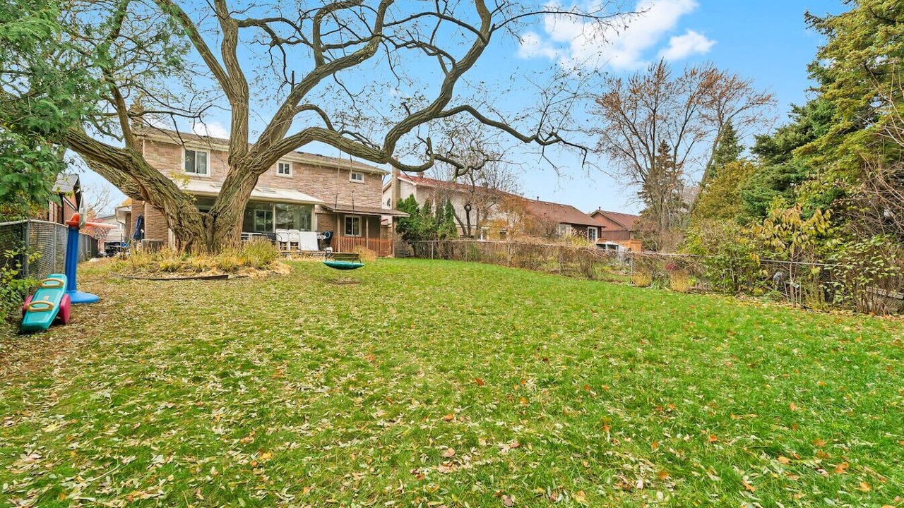 Photo of Outdoor in Erin Mills