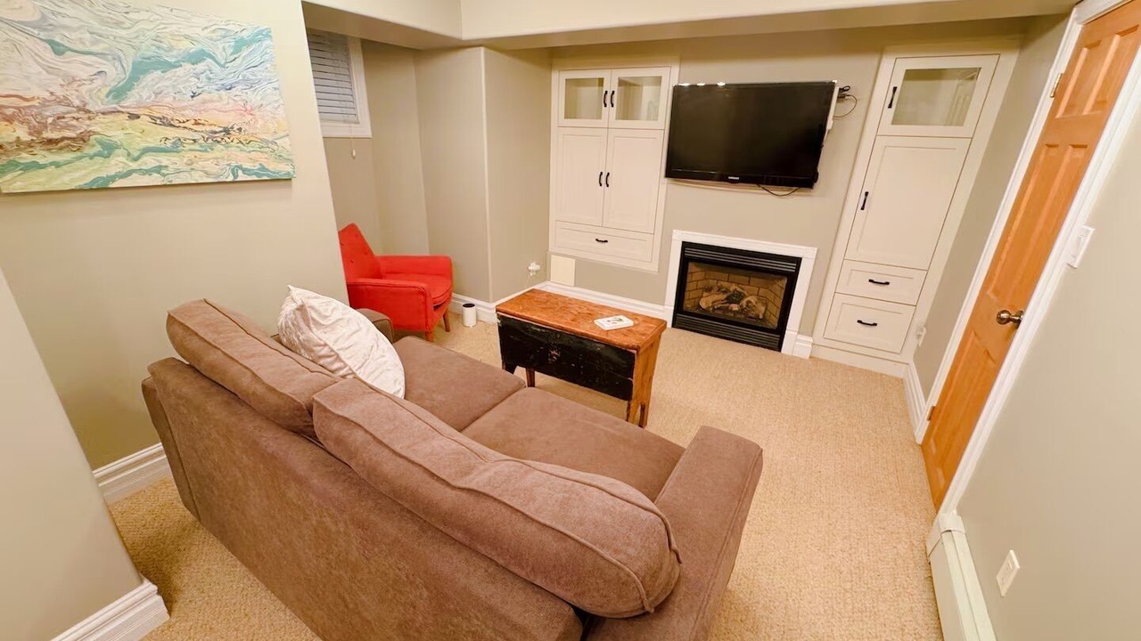 Photo of Livingroom in Kingston