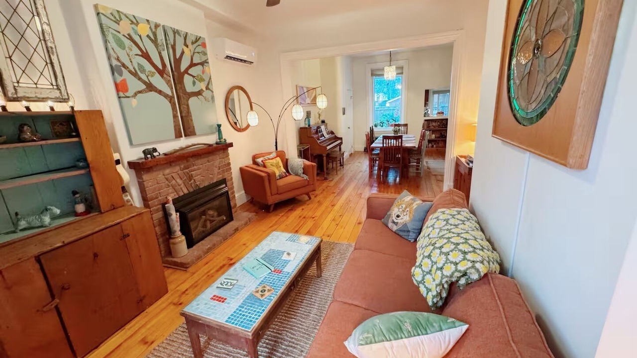 Photo of Livingroom in Kingston