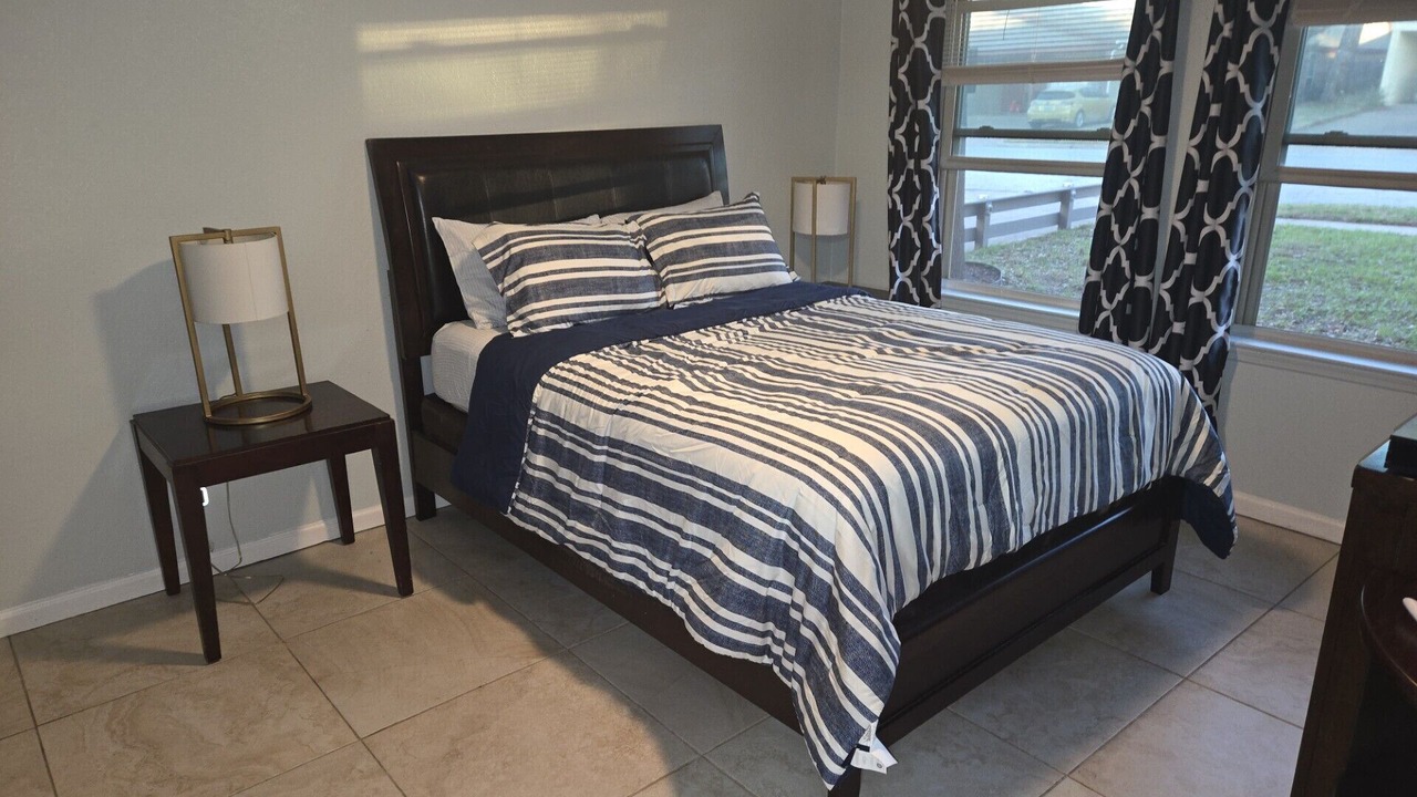 Photo of Bedroom in Euless