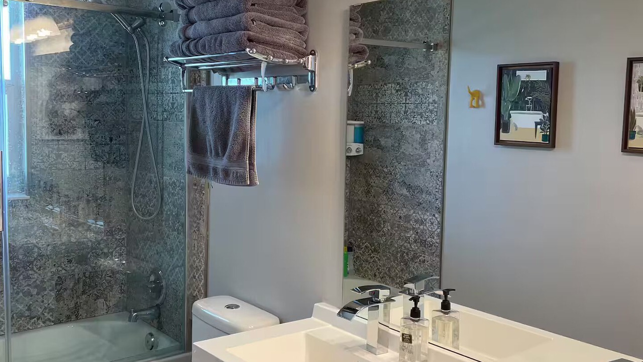Photo of Bathroom in Orient Park