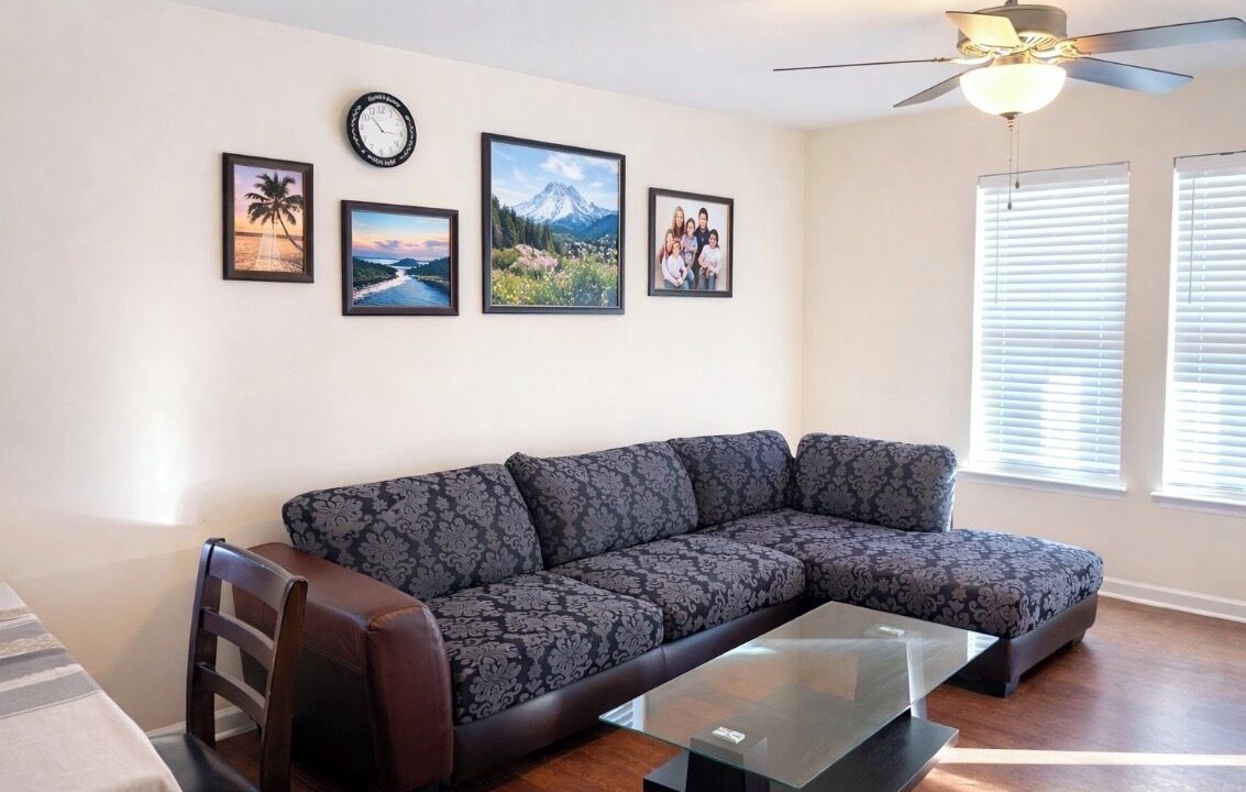 Photo of Livingroom in Southeast Raleigh
