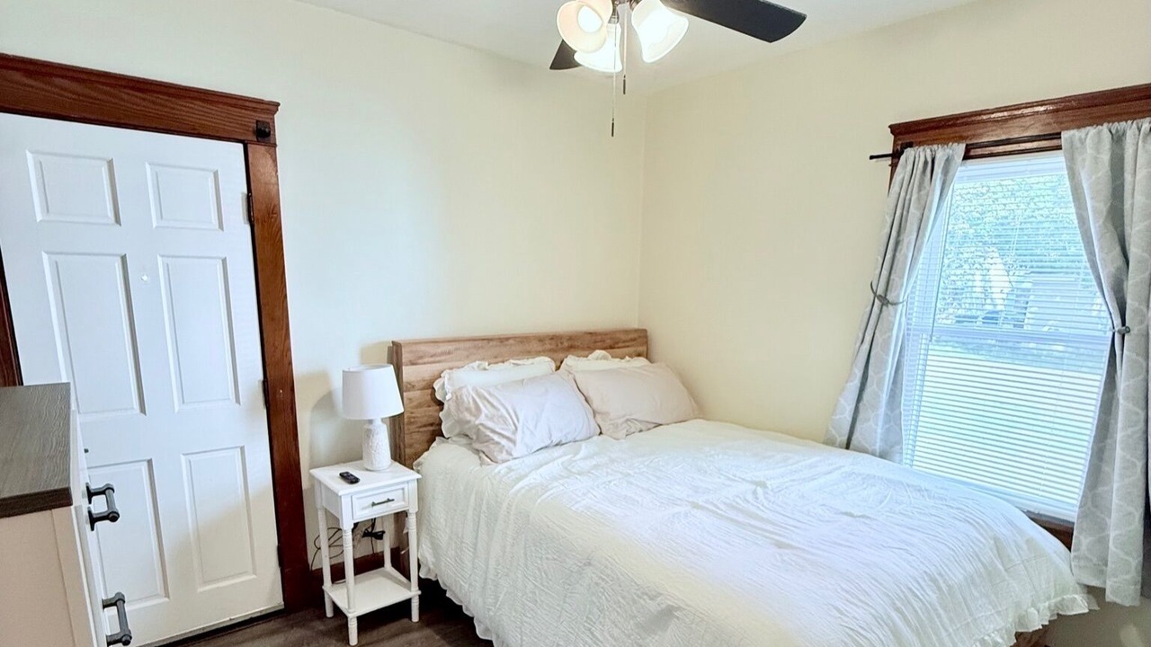 Photo of Bedroom in Cleveland