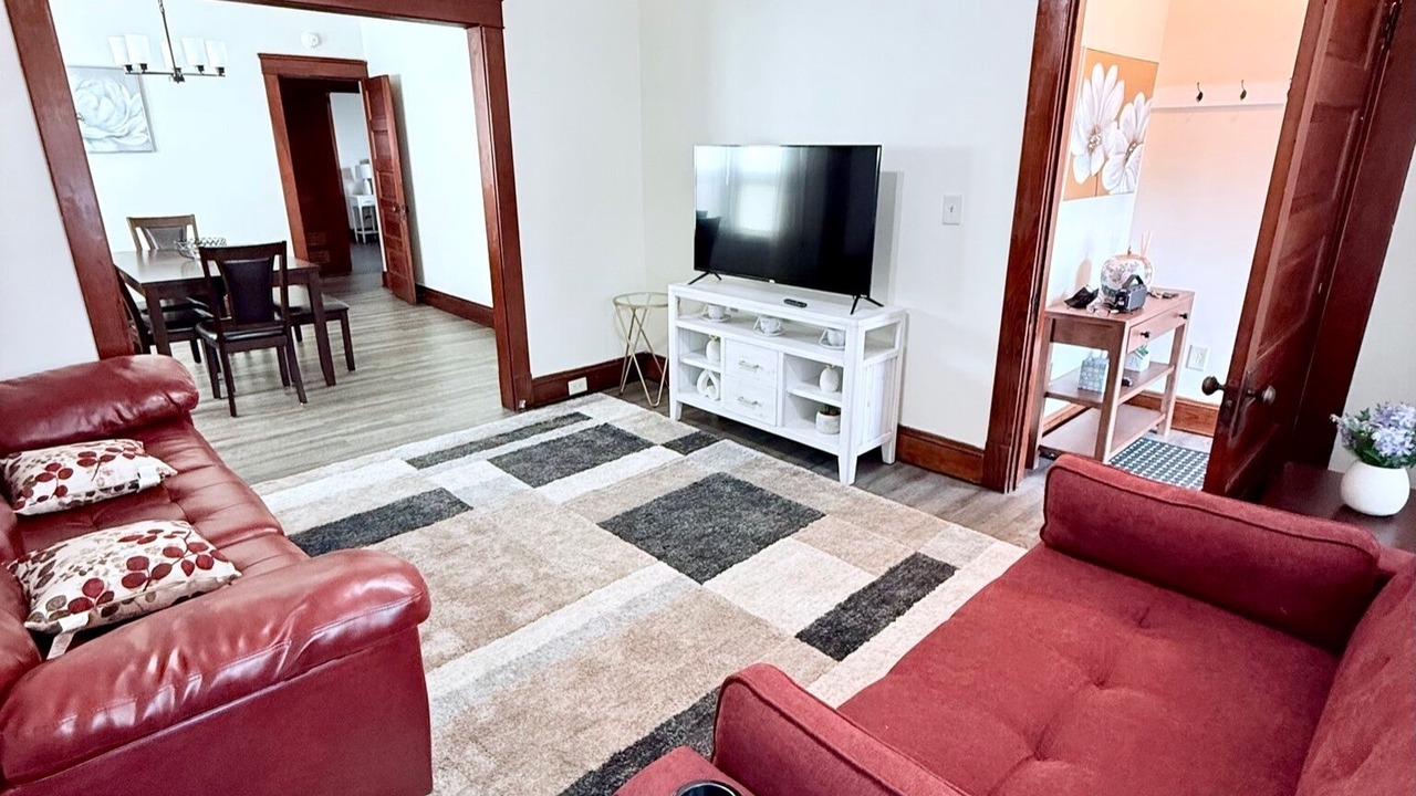 Photo of Livingroom in Cleveland