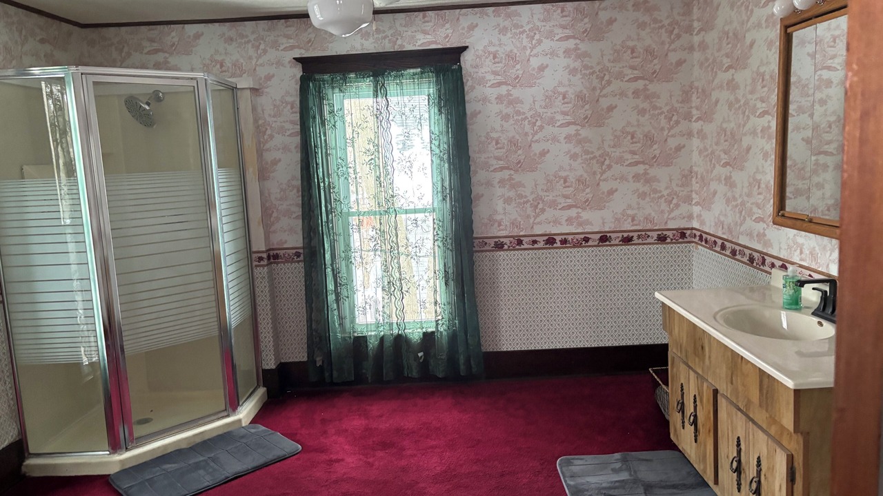 Photo of Bathroom in Union City
