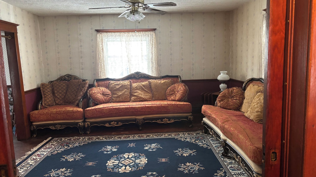 Photo of Livingroom in Union City