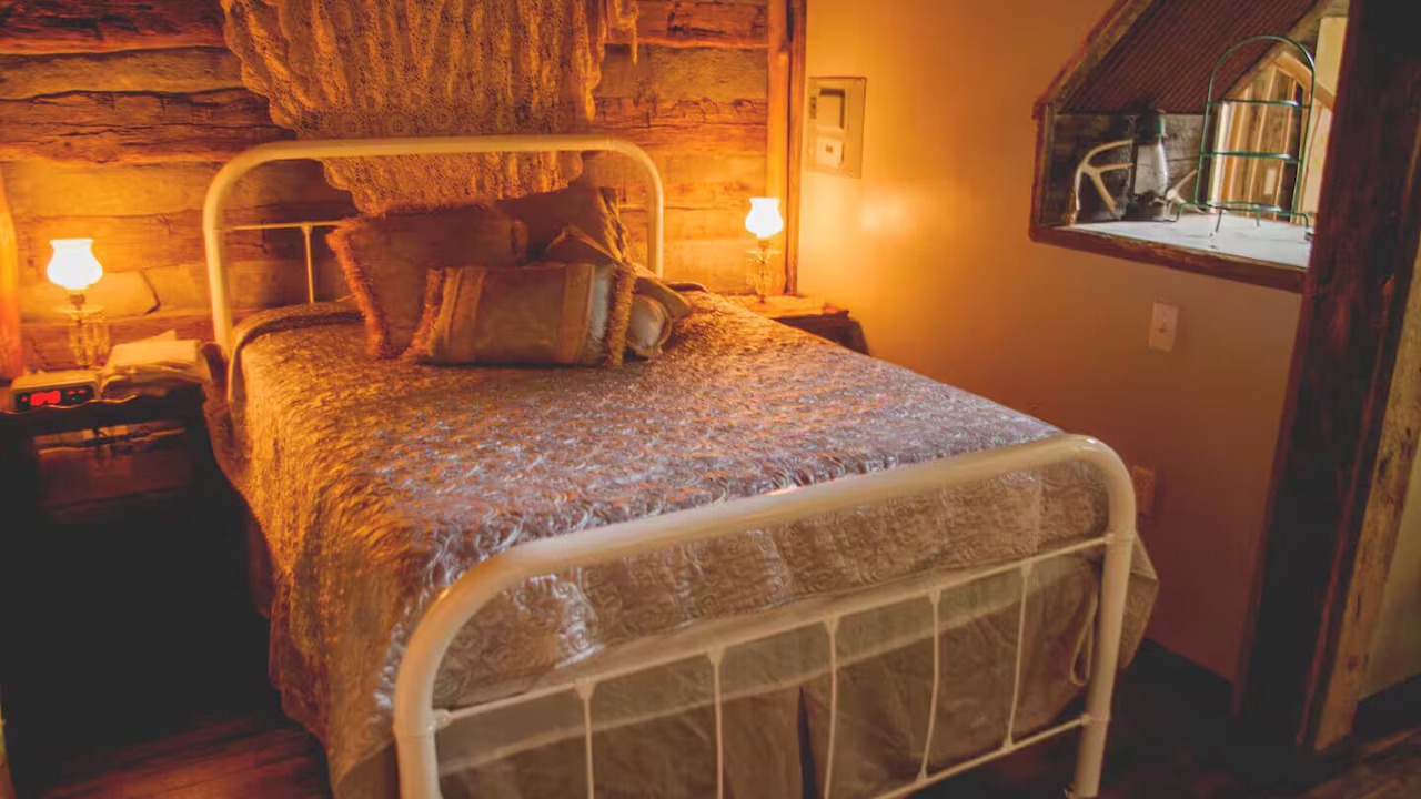 Photo of Bedroom in Tracy City