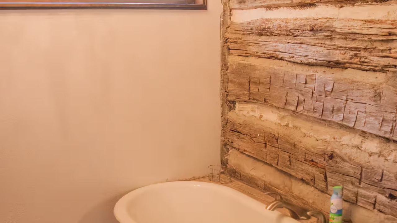 Photo of Bathroom in Tracy City