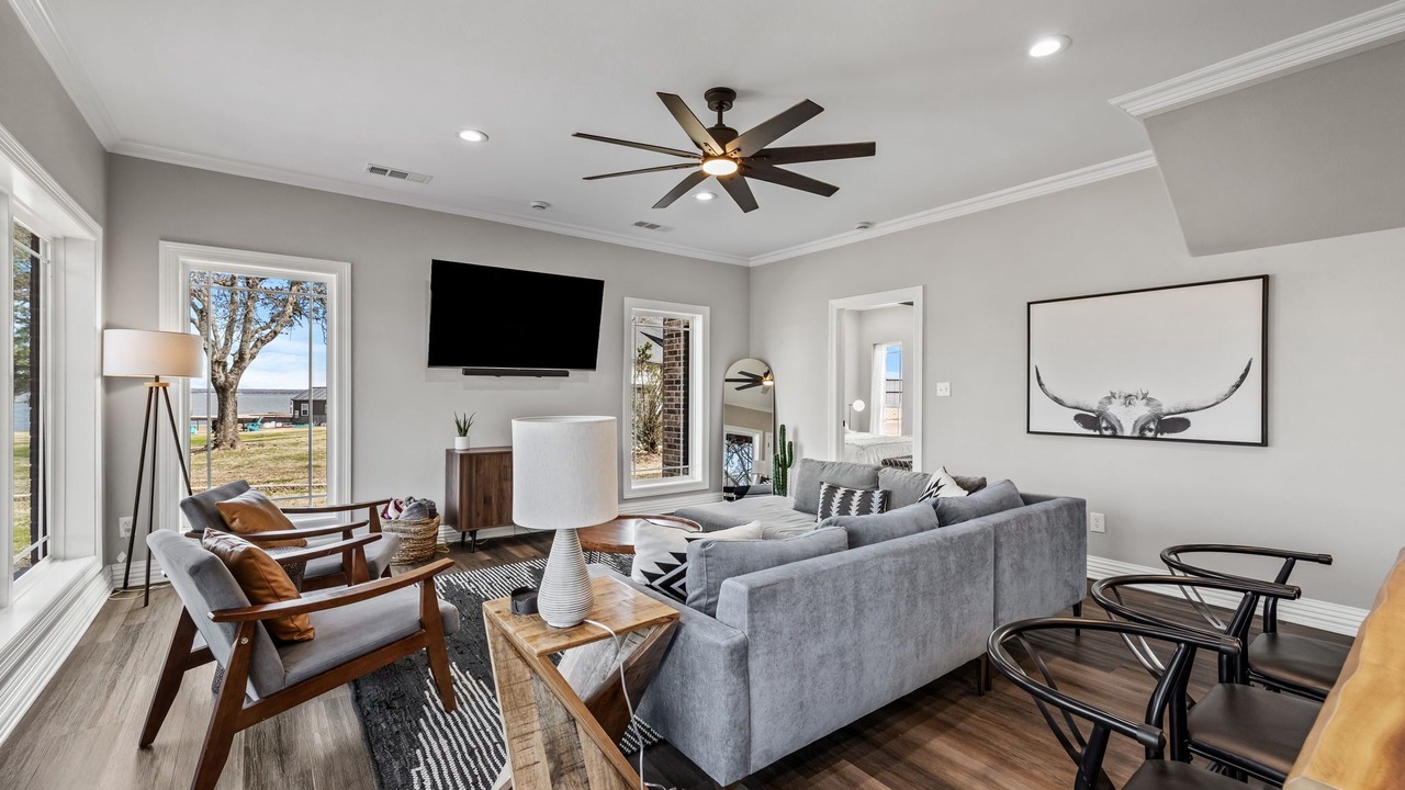 Photo of Livingroom in Wills Point