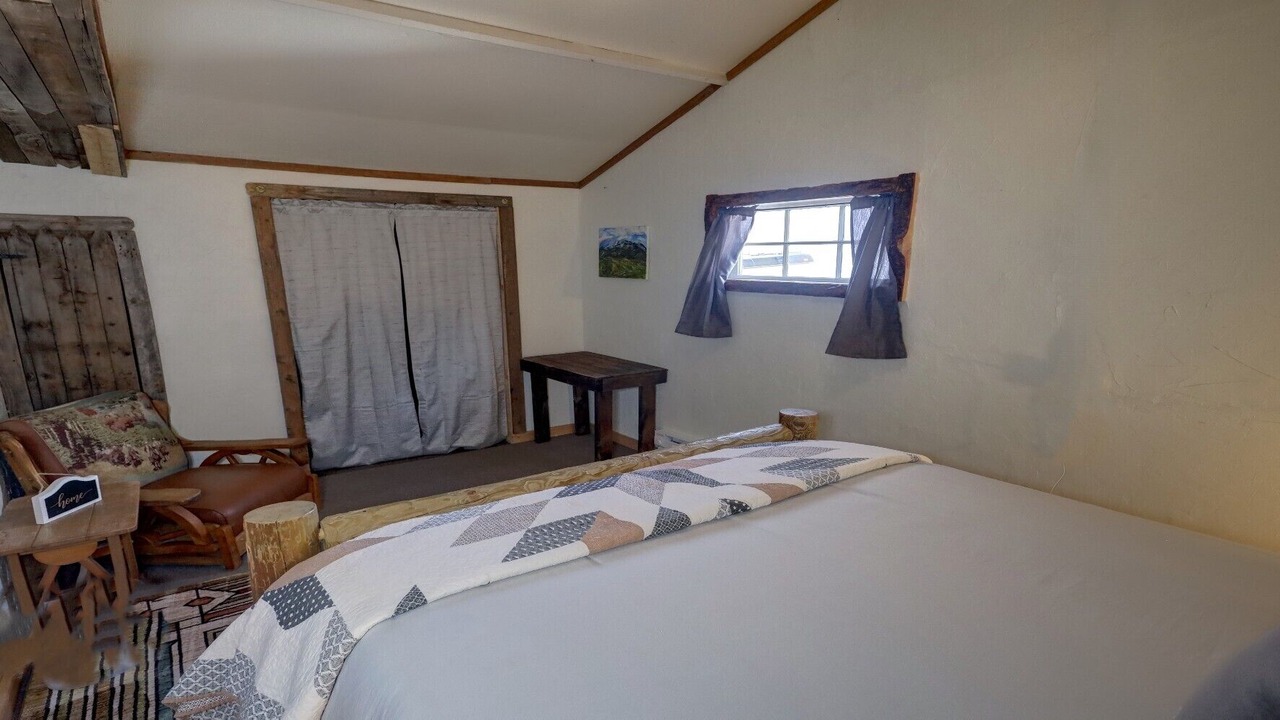 Photo of Bedroom in Red River