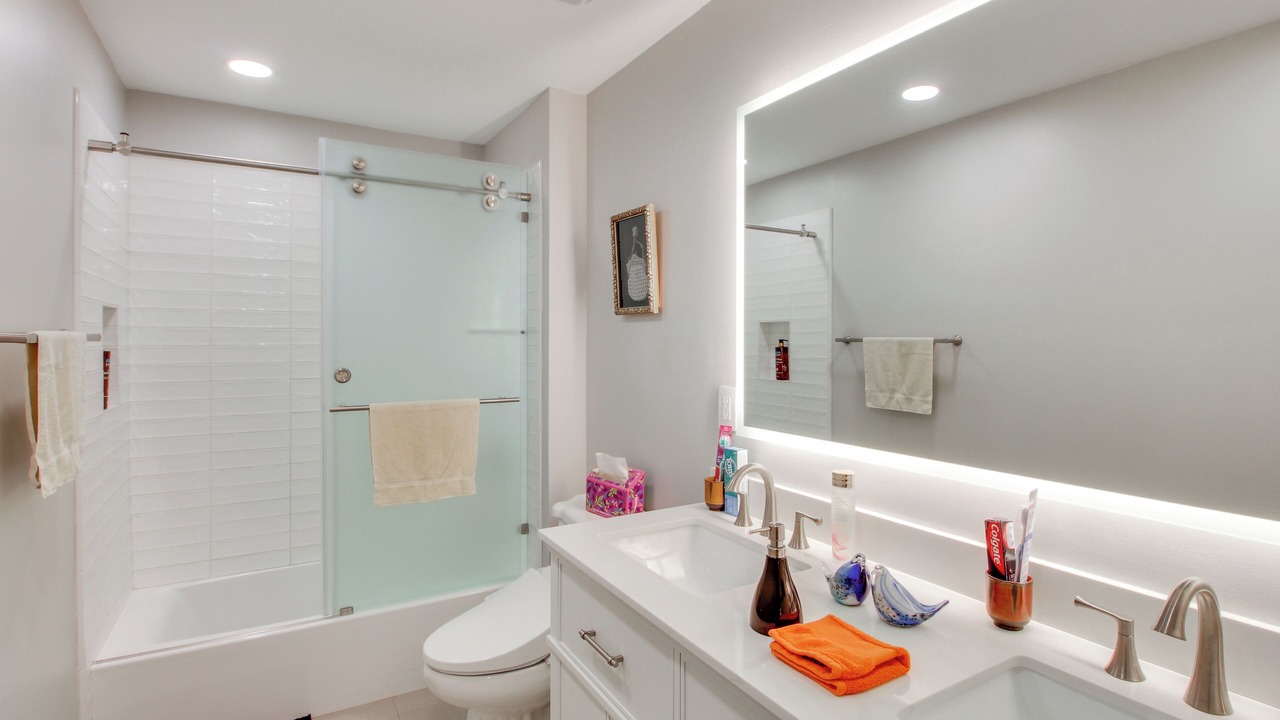 Photo of Bathroom in Lawrence