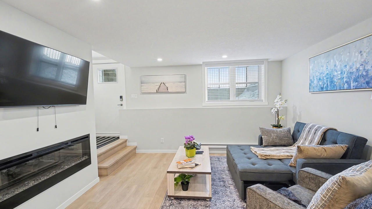Photo of Livingroom in Southeast Calgary