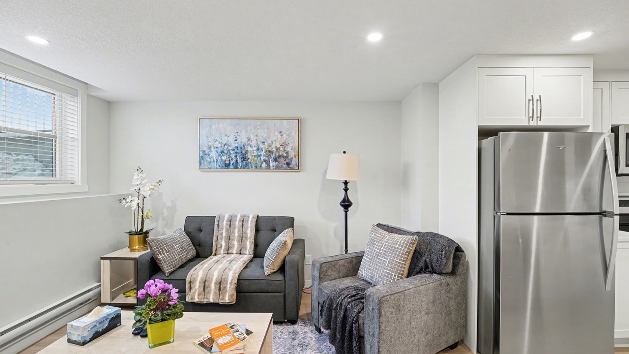 Photo of Livingroom in Southeast Calgary