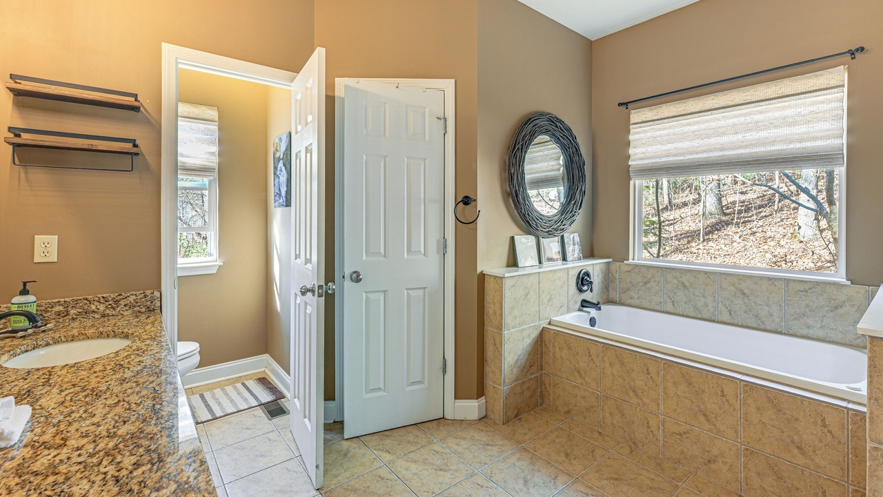 Photo of Bathroom in Sapphire