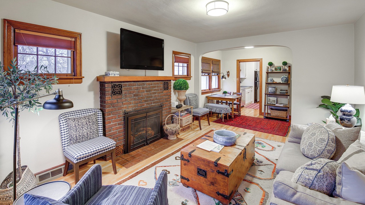 Photo of Livingroom in Rose Park